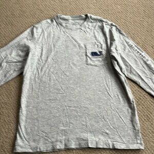 Great condition long sleeved Vineyard Vines t-shirt